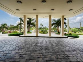 400 Beach Rd 802, Tequesta FL 33469