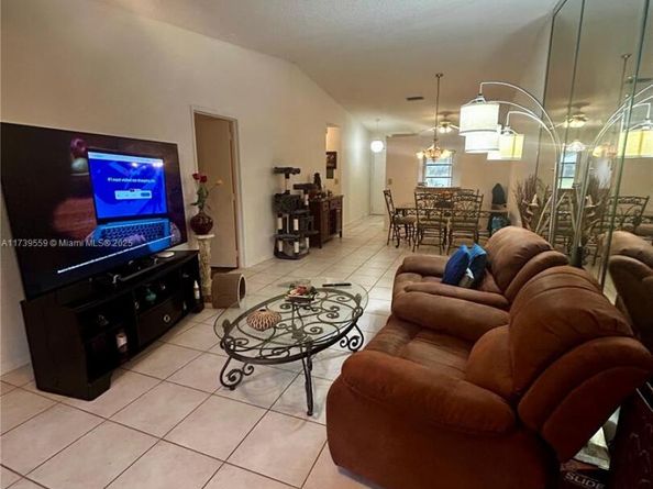 18567 Egret Way 18567, Boca Raton FL 33496