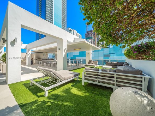 600 NE 27th St 3105, Miami FL 33137