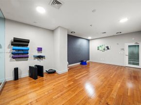 600 NE 27th St 3105, Miami FL 33137