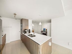 600 NE 27th St 3105, Miami FL 33137