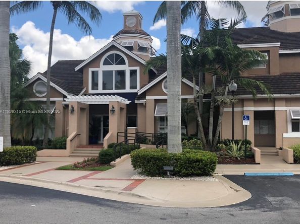 10670 SW 156th Pl 309, Miami FL 33196