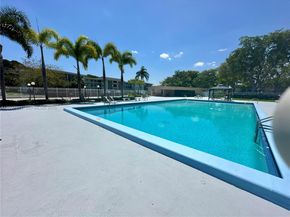 1001 Hillcrest Ct 306, Hollywood FL 33021