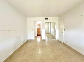 1001 Hillcrest Ct 306, Hollywood FL 33021