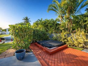 2413 Nassau Ln, Fort Lauderdale FL 33312