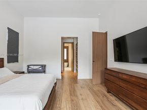 12100 NW 21st Ct, Plantation FL 33323