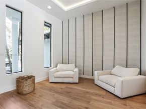 12100 NW 21st Ct, Plantation FL 33323