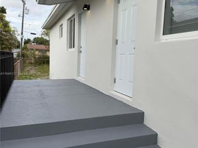 59 E 14th St, Hialeah FL 33010