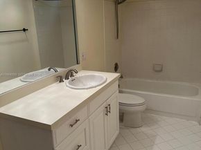 7671 W Courtyard Run W, Boca Raton FL 33433