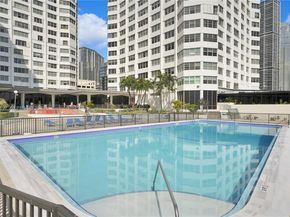 905 Brickell Bay Dr 1121, Miami FL 33131