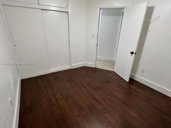 2209 NW 6th St #1, Fort Lauderdale FL 33311
