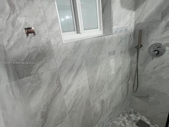 2209 NW 6th St #1, Fort Lauderdale FL 33311