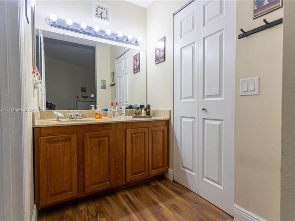 11210 SW 157th St, Miami FL 33157