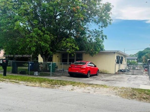 3100 NW 162nd St, Miami Gardens FL 33054