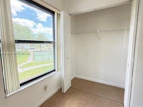 207 Lake Pointe Dr 201, Oakland Park FL 33309