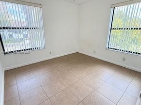 207 Lake Pointe Dr 201, Oakland Park FL 33309
