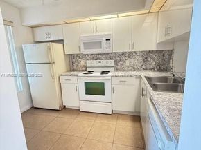 207 Lake Pointe Dr 201, Oakland Park FL 33309