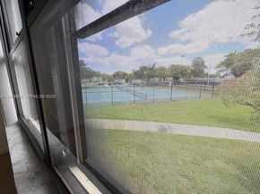 207 Lake Pointe Dr 201, Oakland Park FL 33309