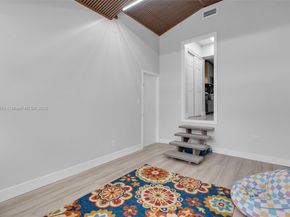 1621 SW 32nd Ct, Miami FL 33145