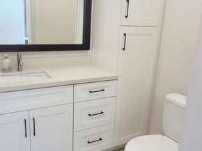 2500 Parkview Dr 2517, Hallandale Beach FL 33009