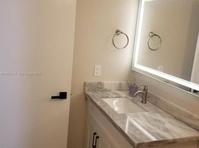 2500 Parkview Dr 2517, Hallandale Beach FL 33009