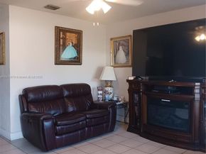 5110 NW 178th Ter, Miami Gardens FL 33055