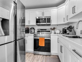 9310 Fontainebleau Blvd 201, Miami FL 33172