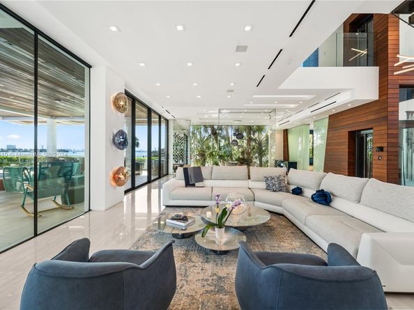 1133 Belle Meade Island Dr, Miami FL 33138