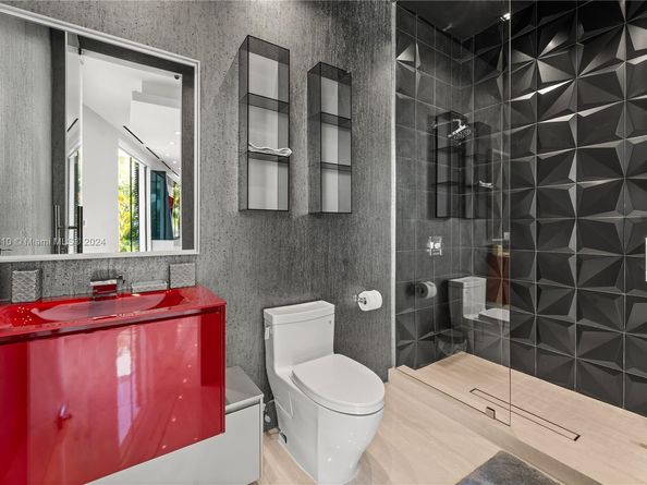 1133 Belle Meade Island Dr, Miami FL 33138