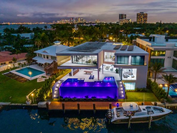 1133 Belle Meade Island Dr, Miami FL 33138