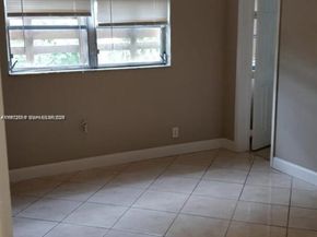 2750 Pierce St 3, Hollywood FL 33020