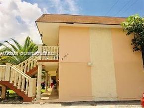 2750 Pierce St 3, Hollywood FL 33020