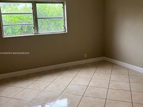 2750 Pierce St 3, Hollywood FL 33020