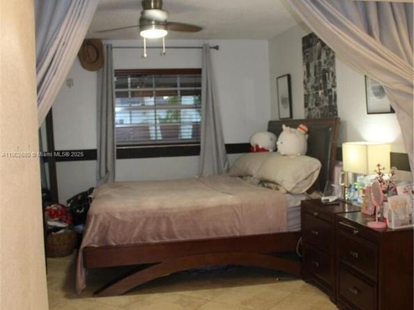 8000 NW 172nd St, Hialeah FL 33015