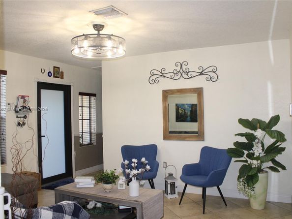 8000 NW 172nd St, Hialeah FL 33015