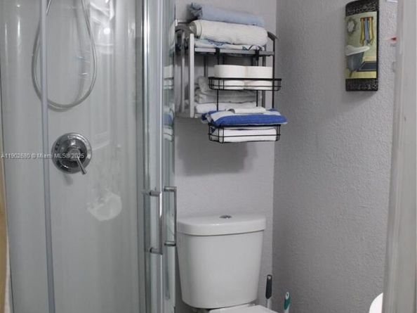 8000 NW 172nd St, Hialeah FL 33015