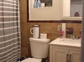 8000 NW 172nd St, Hialeah FL 33015