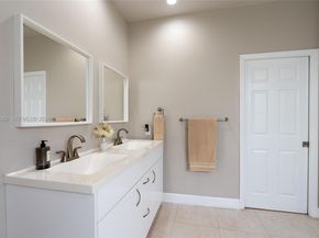 Undisclosed Address #A12002082, Weston FL 33327