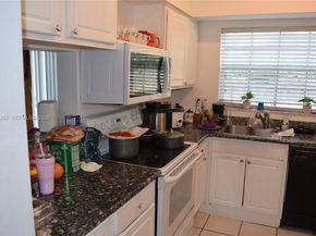 2391 NW 96th Ter 19M, Pembroke Pines FL 33024