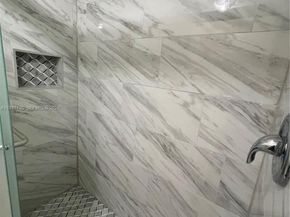 16240 Laurel Dr 101, Weston FL 33326