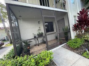 16240 Laurel Dr 101, Weston FL 33326