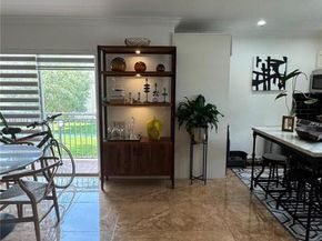 4713 NW 7th St 2051, Miami FL 33126