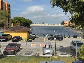 4713 NW 7th St 2051, Miami FL 33126