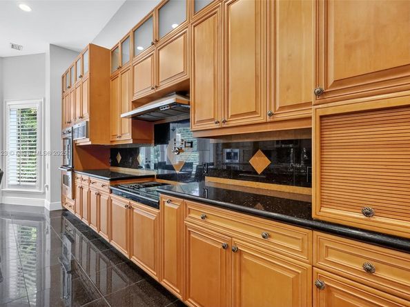 7837 SW 117th St, Pinecrest FL 33156