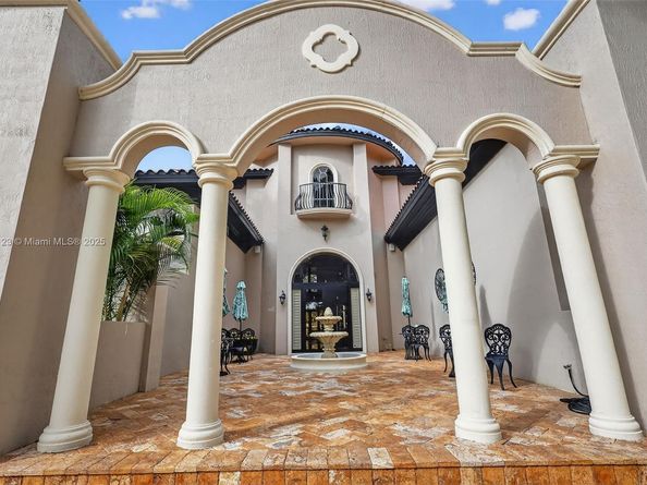 7837 SW 117th St, Pinecrest FL 33156