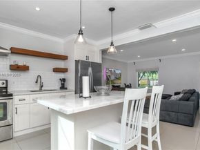 531 Forrest Dr, Miami Springs FL 33166