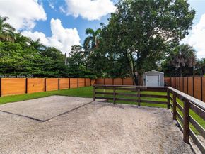 531 Forrest Dr, Miami Springs FL 33166