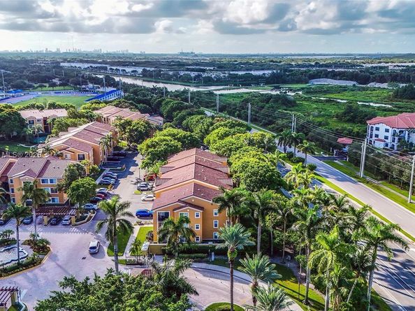 2440 E Preserve Way 208, Miramar FL 33025
