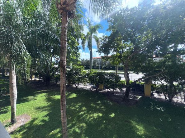 2440 E Preserve Way 208, Miramar FL 33025