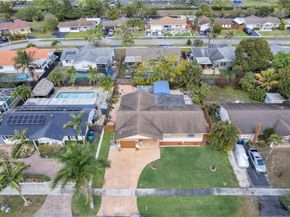 7811 NW 47th St, Lauderhill FL 33351